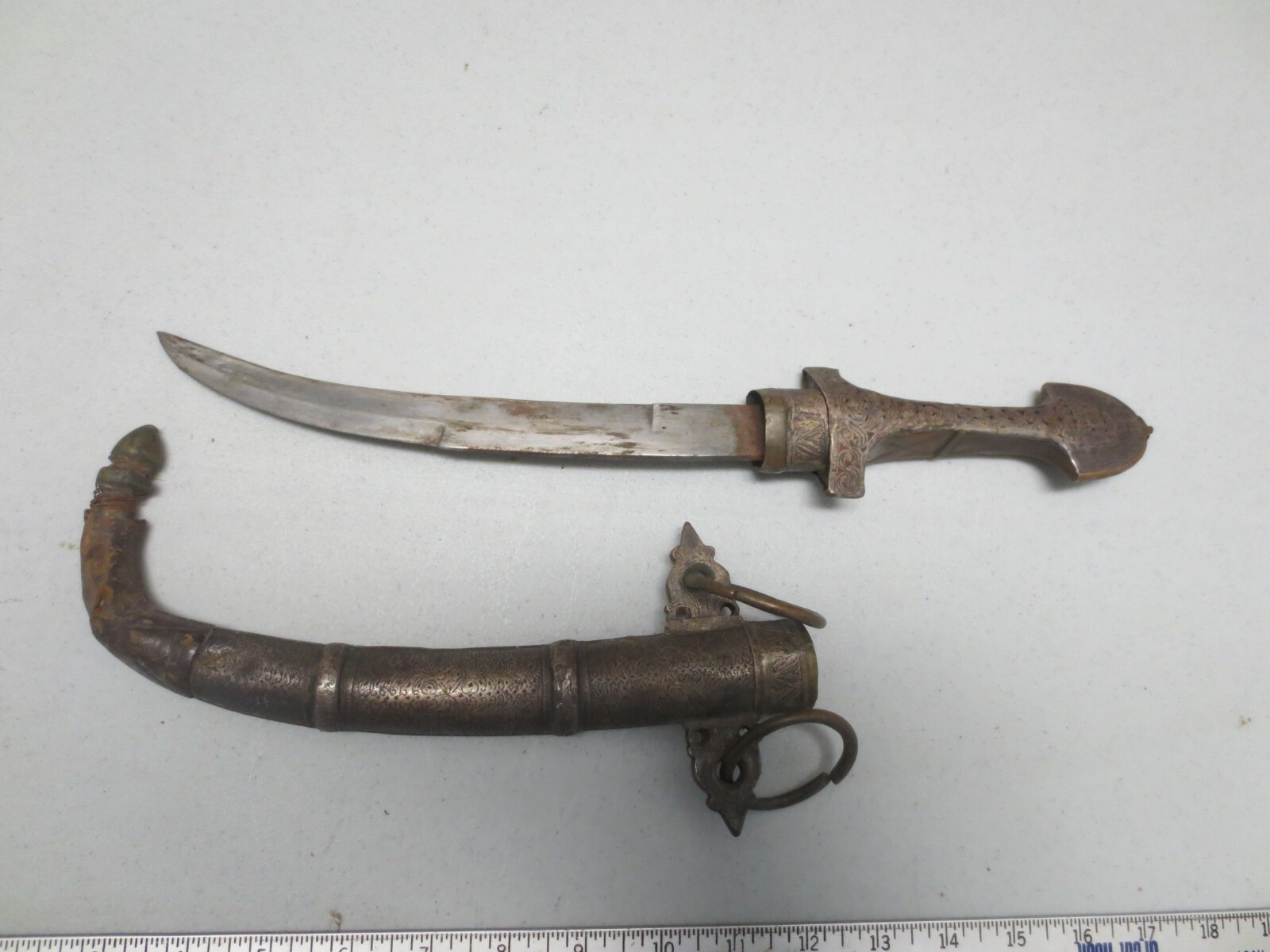 Middle Eastern Jambiya Dagger (38)