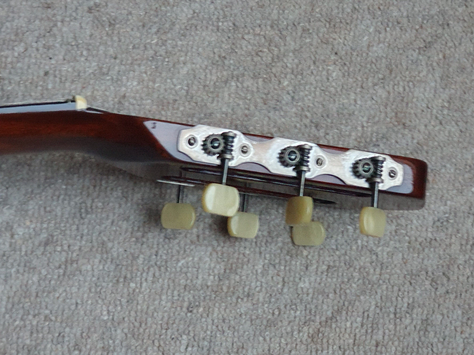 Nice old guitar "Framus 5/22" Beautiful flamed back & side!