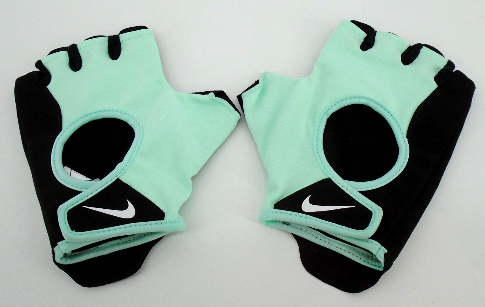 Nike Vapor Fitness Gloves Women's Medium Mint Green/Black/White