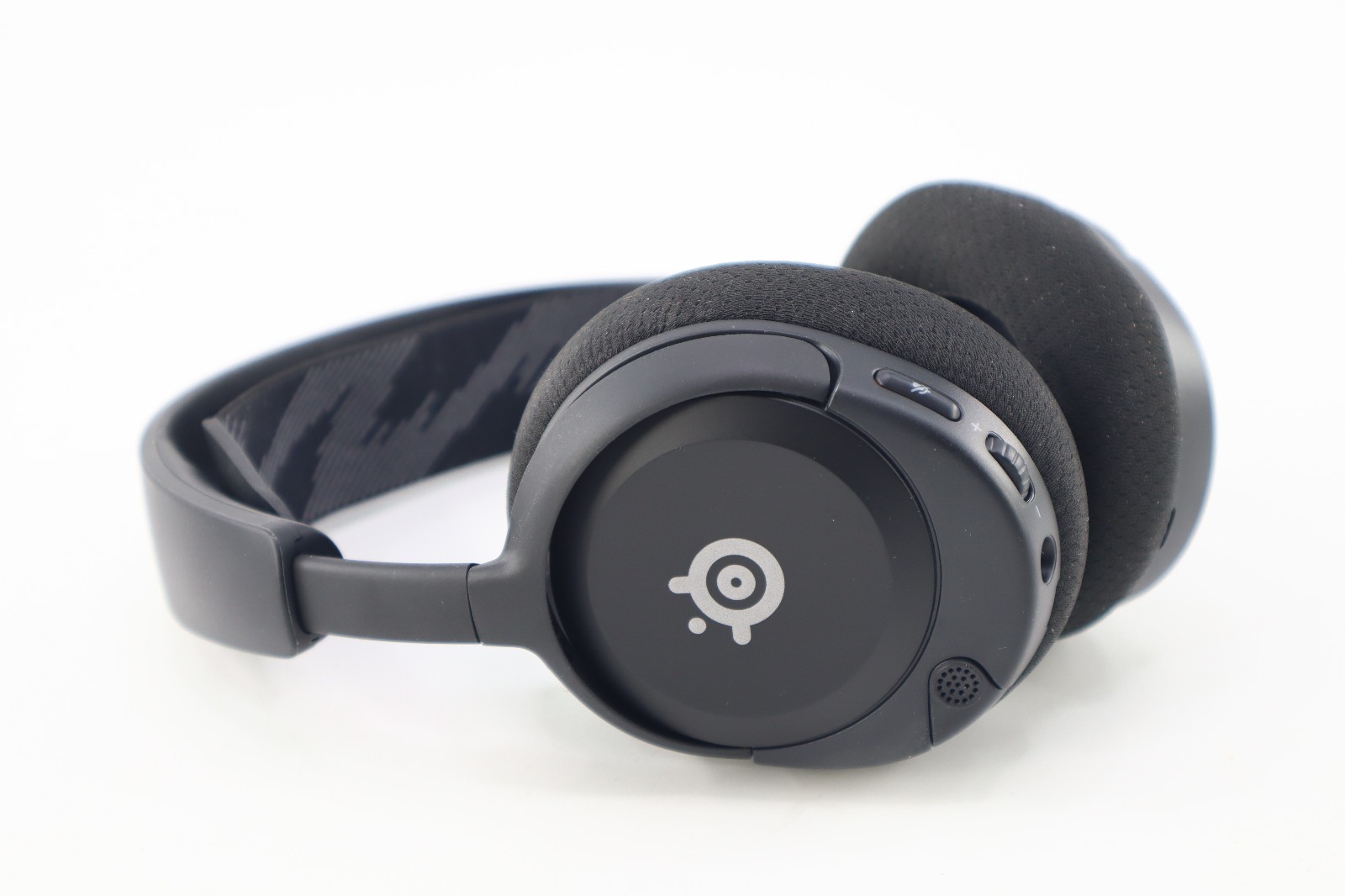 SteelSeries Arctis Nova 1 Wired Multi-System Gaming Headset Tested