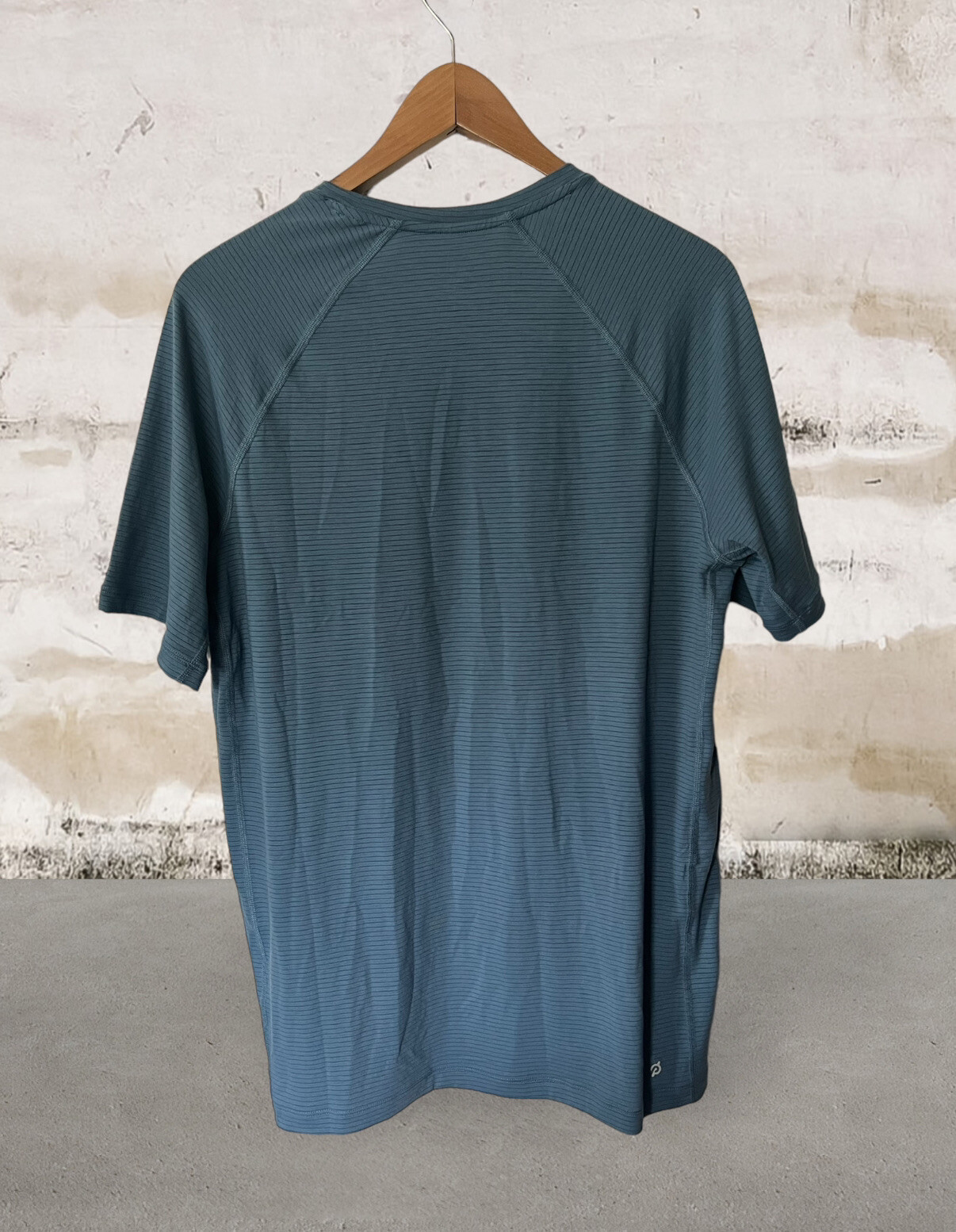 NWT! Peloton Lite Lines Short Sleeve T-Shirt Men’s Medium PS121 Blue Stripe