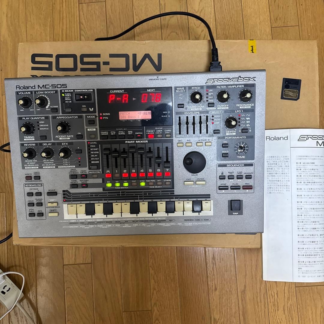 Roland MC-505 Groovebox Synthesizer Sequencer Tested Working Japan