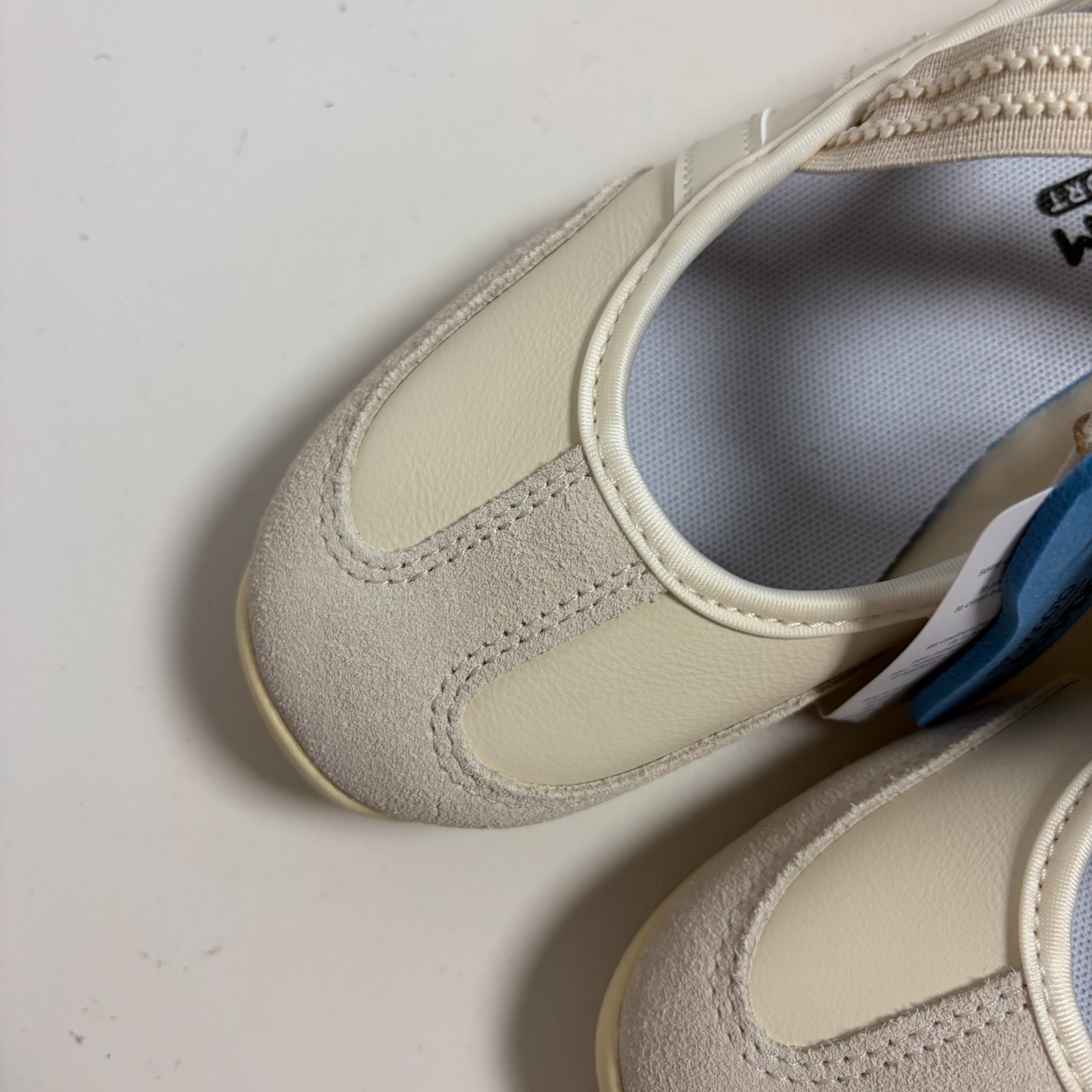 adidas Barreda Mary Jane Womens Sneakers Wonder White Vanilla HQ7399