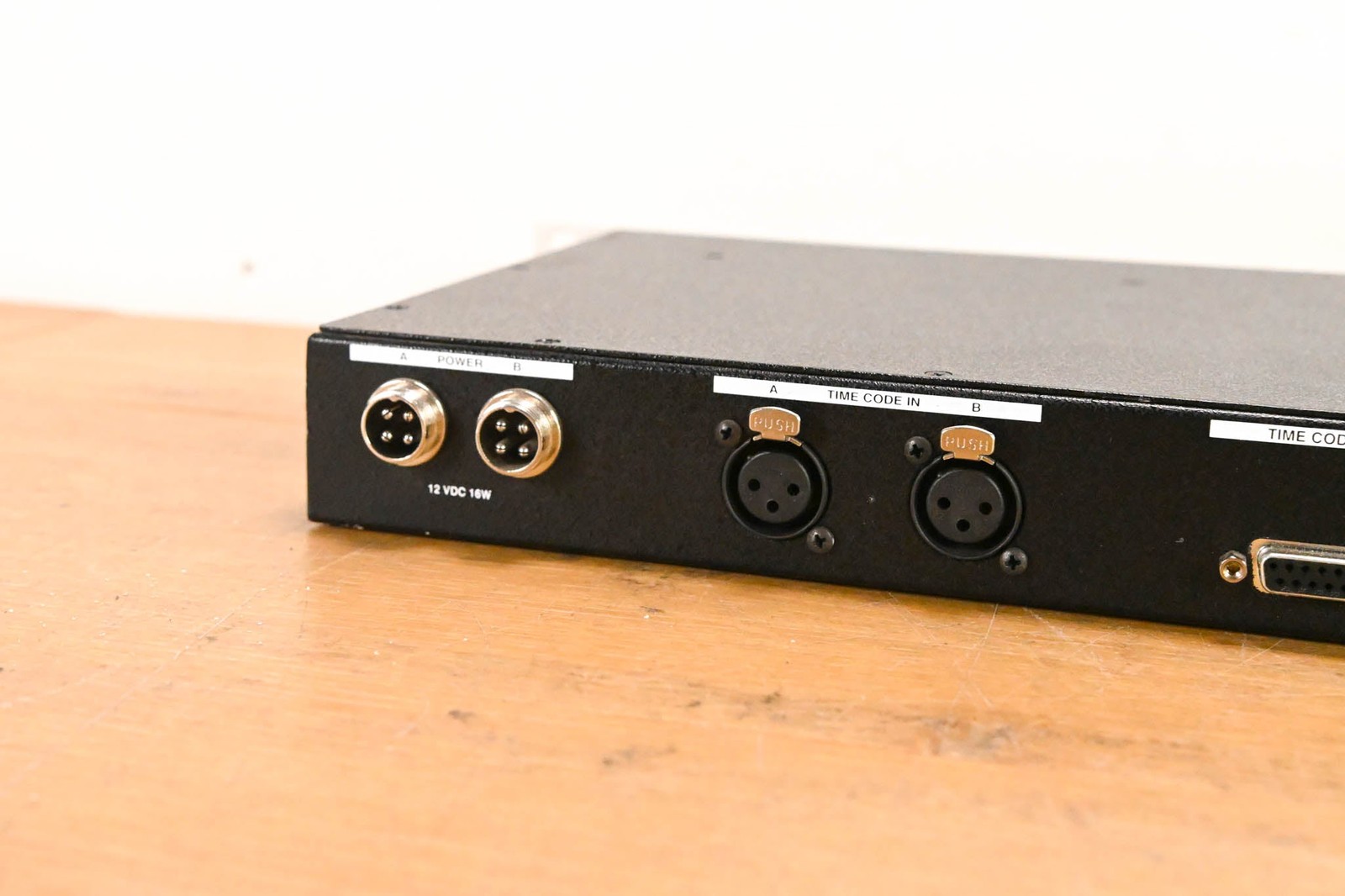 Brainstorm Electronics SR-28 Timecode Distributor/Reshaper (NO PSU) CG01Q8B