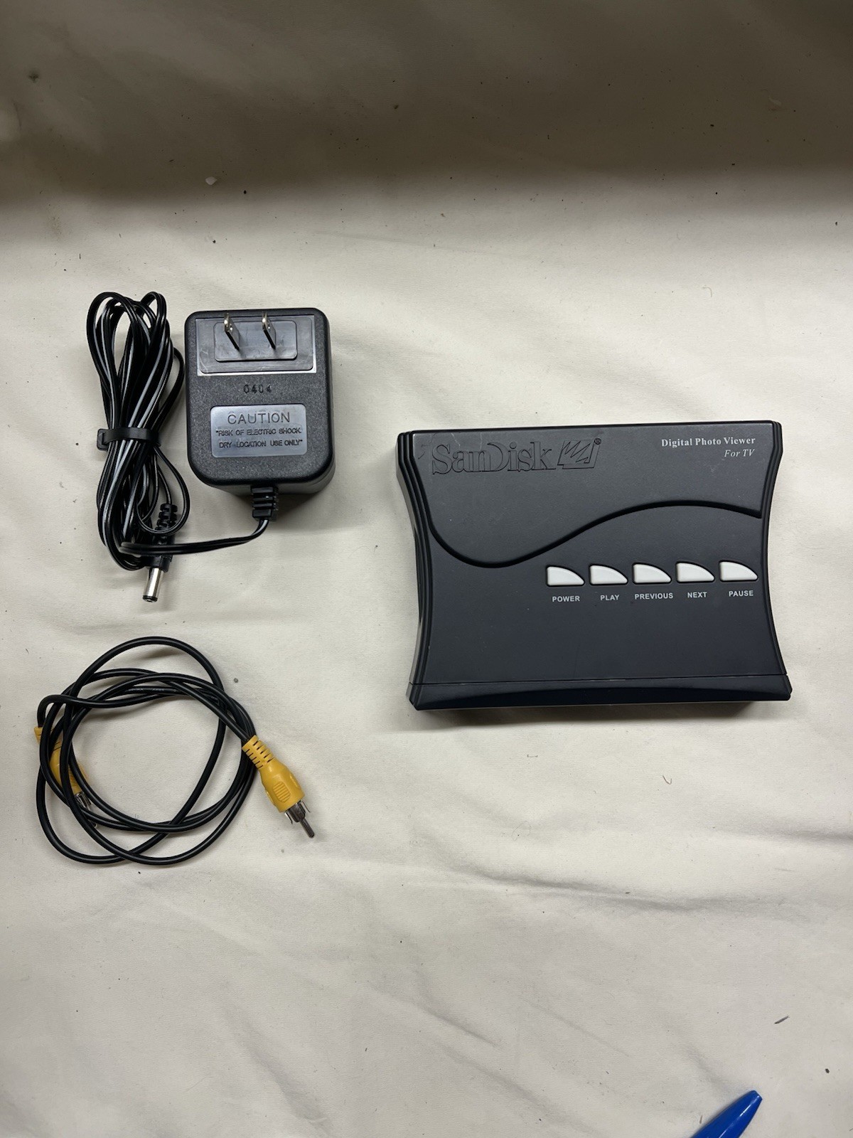 SanDisk Digital Photo Viewer Card Reader for TV/SDV1-R