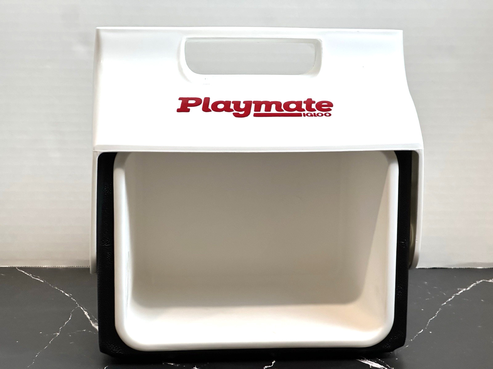 Igloo Playmate Mini Cooler 4 Quart 6 Can Black/White Push Button Lunchbox