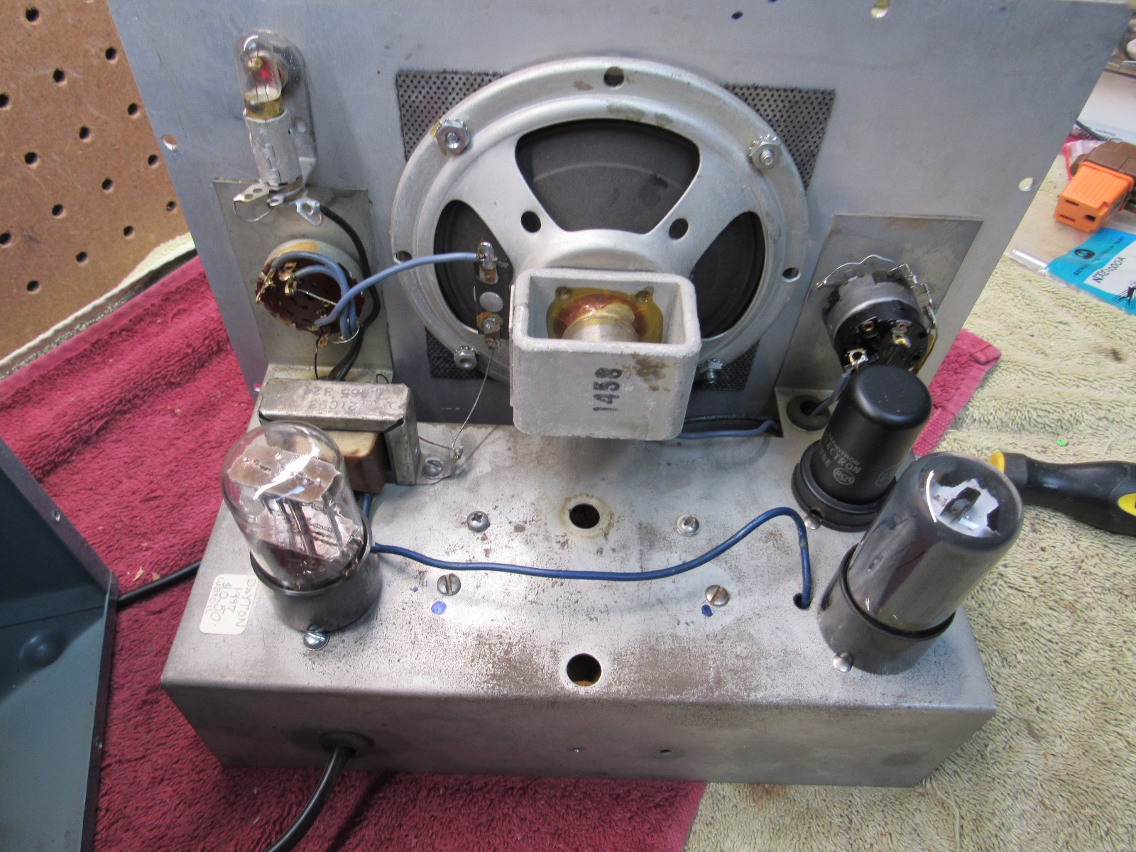 VINTAGE EICO MODEL 145 MULTI-SIGNAL TRACER