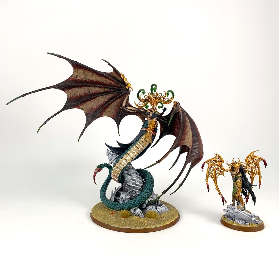 Morathi-Khaine And The Shadow Queen Plastic Warhammer AOS Figure | P-00UG1