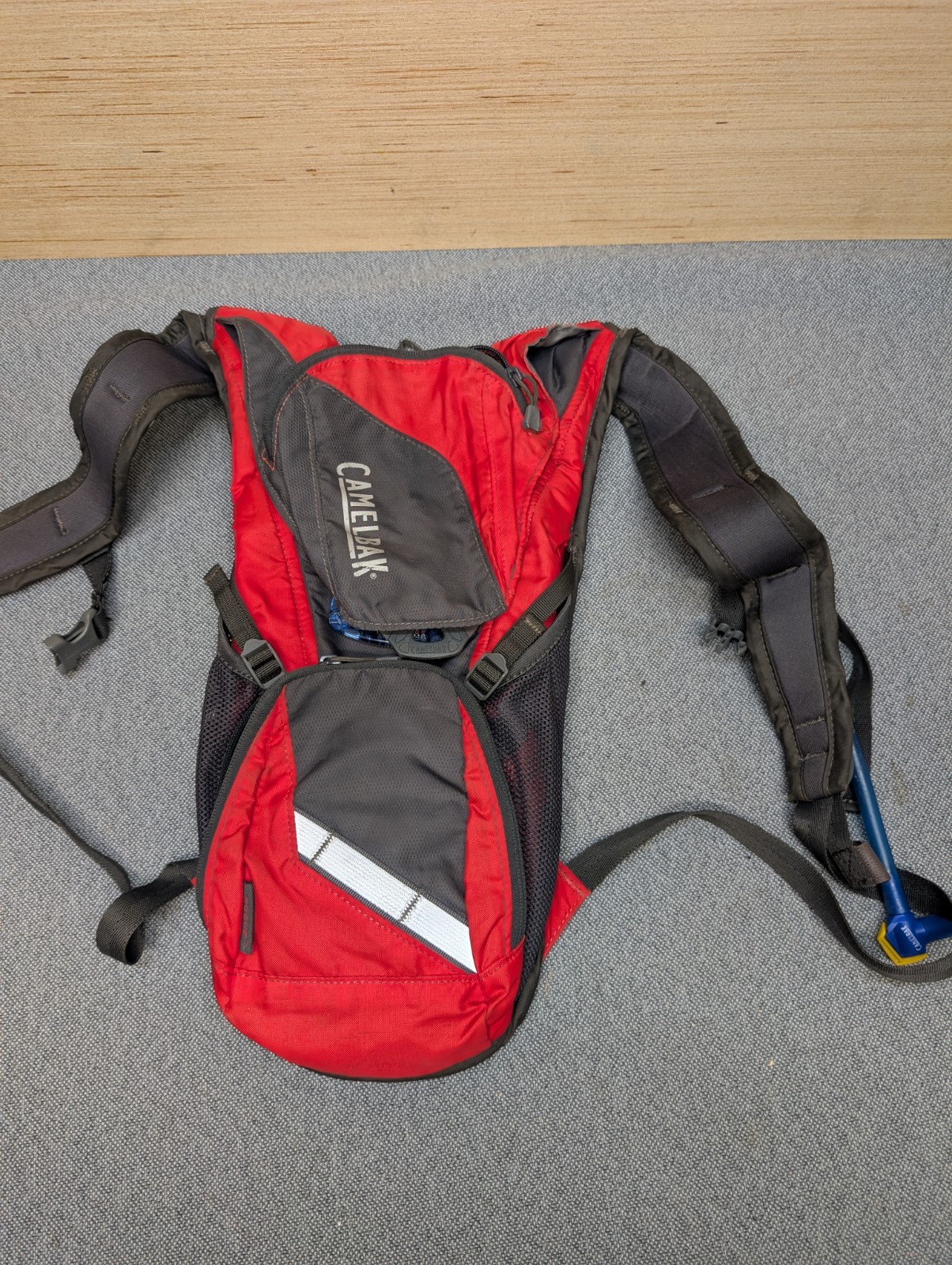 CamelBak Rogue Hydration Pack Backpack 2L Water Reservoir Black Hiking Cycling
