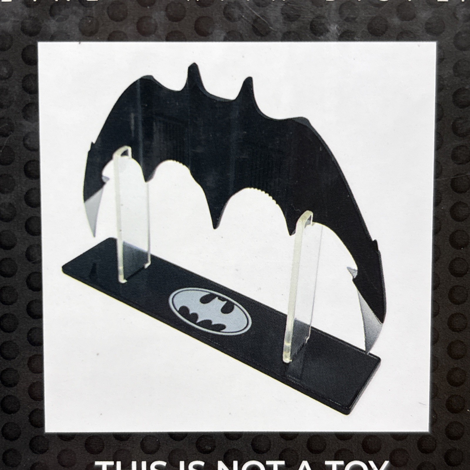Batman Batarang Scaled Prop Replica With Display Stand DC
