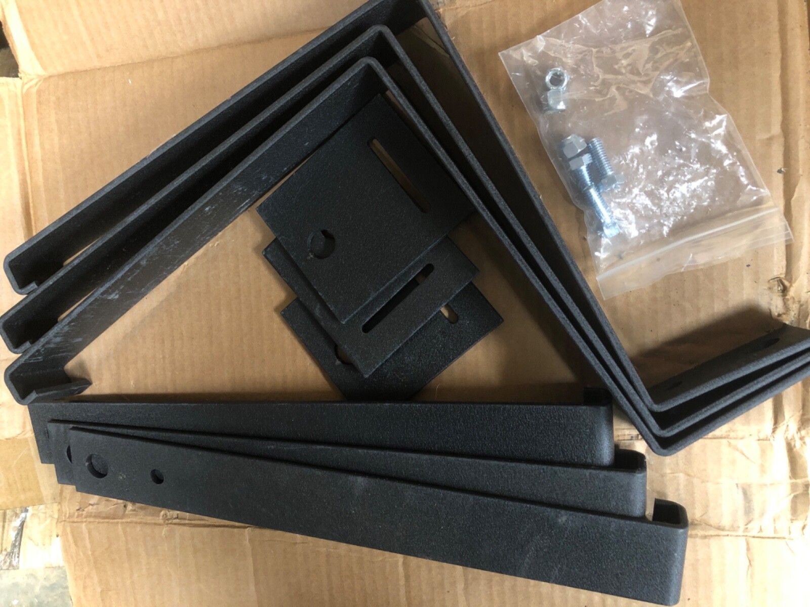 Da-Lite 89170 Hangers and Hardware Universal Bracket 7 RLR