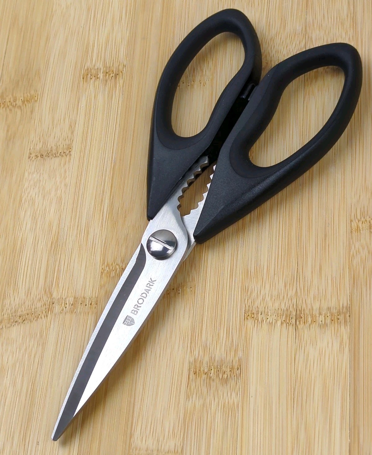Brodark 8.75" Kitchen SHEARS, STAINLESS Blades, BLACK Handle, Nutcracker, NEW