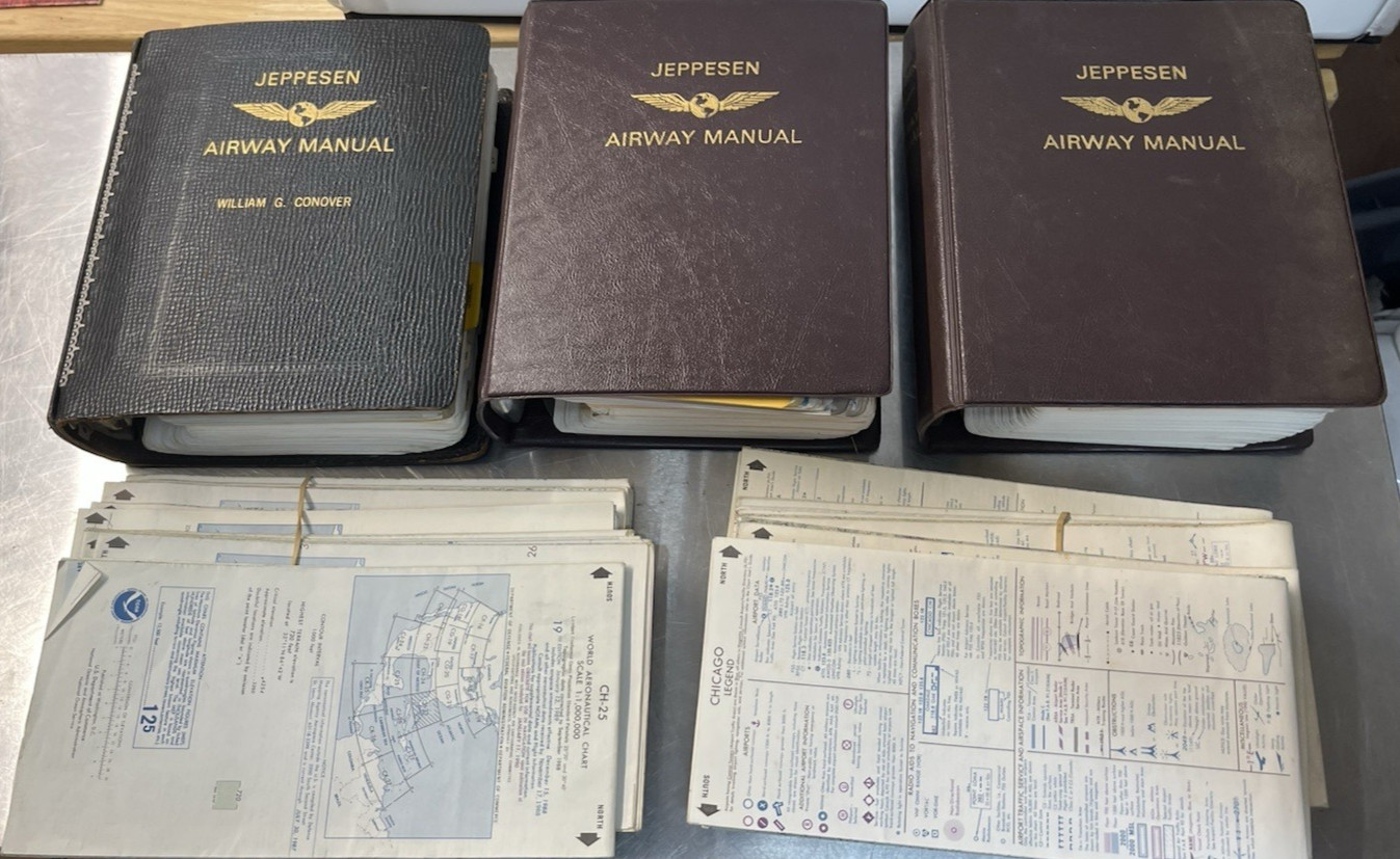 LOT 1968 76 77 Jeppesen Airway Manual Binder Aviation Approach Charts +21 U.S.