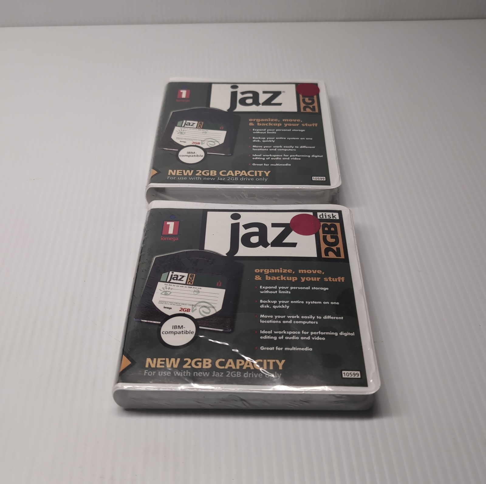 Lot Of 2 - Jaz 2GB DISK IOMEGA storage Capacity 1997 Disk Drive