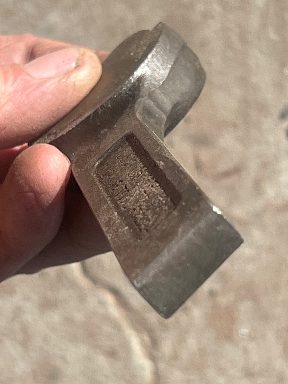 Logan atlas tool holder