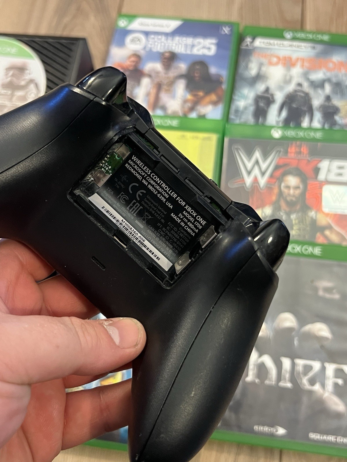 Xbox One 1540 500GB Console Bundle w/ 10 Games Controller Tested Works Black