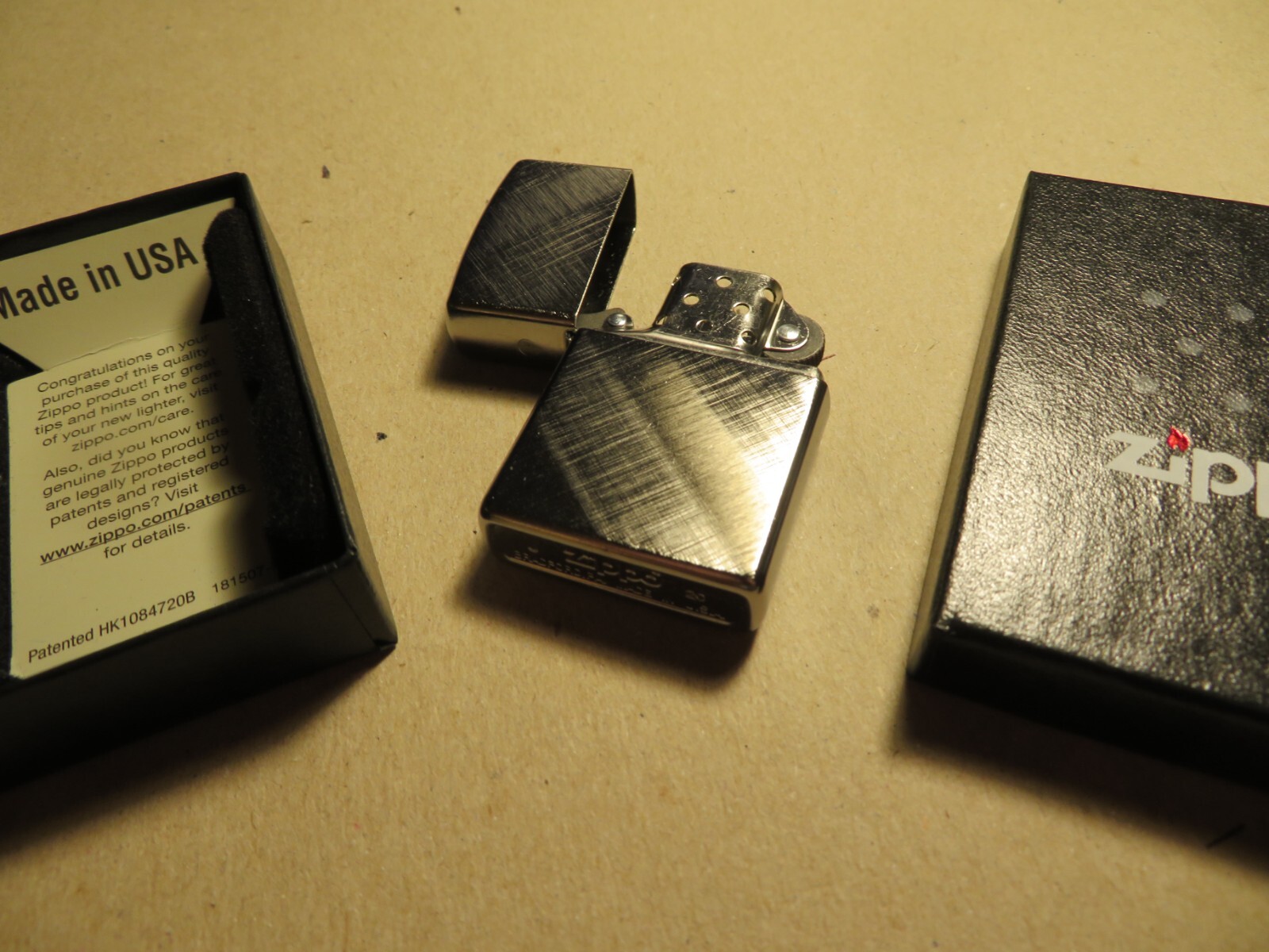 ZIPPO LIGHTER   NEW   CLASSIC   BRUSHED CHROME   DIAGONAL WEAVE   & BOX   28182