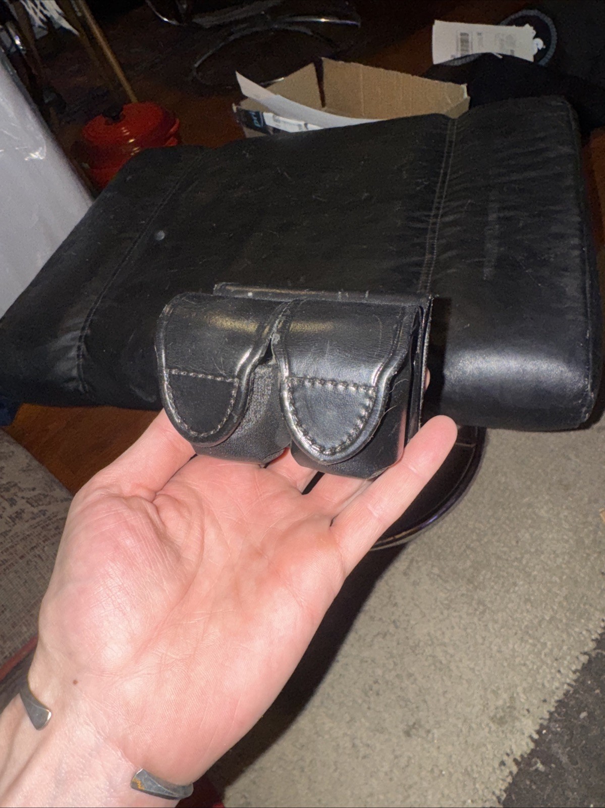 Vintage Don Hume black leather duty gear double speed loader pouch