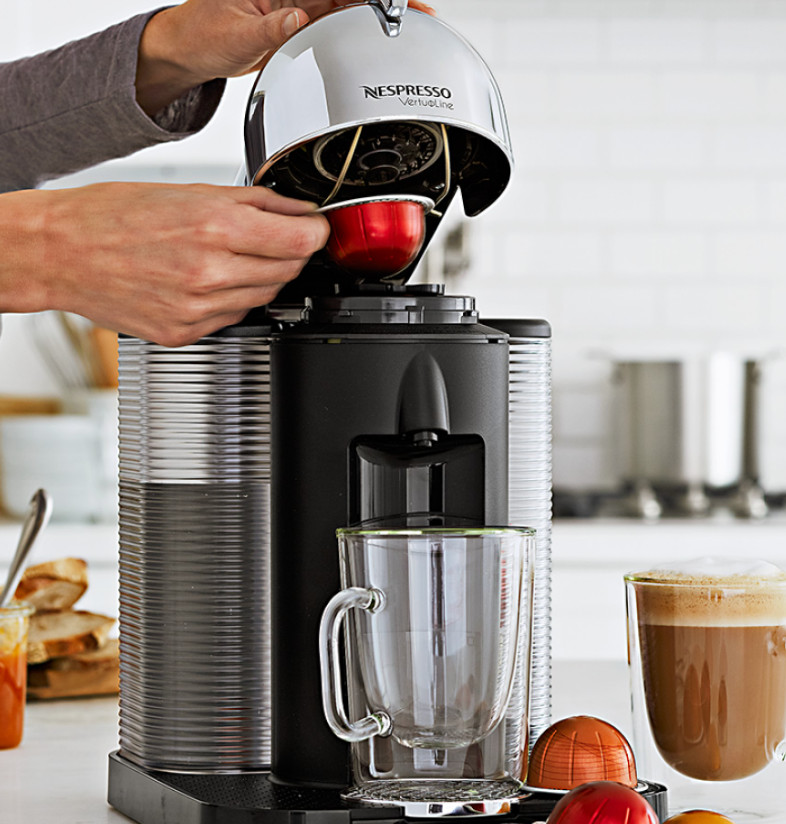 Nespresso Vertuo Coffee Espresso Machine w Frother Breville 40oz Tank