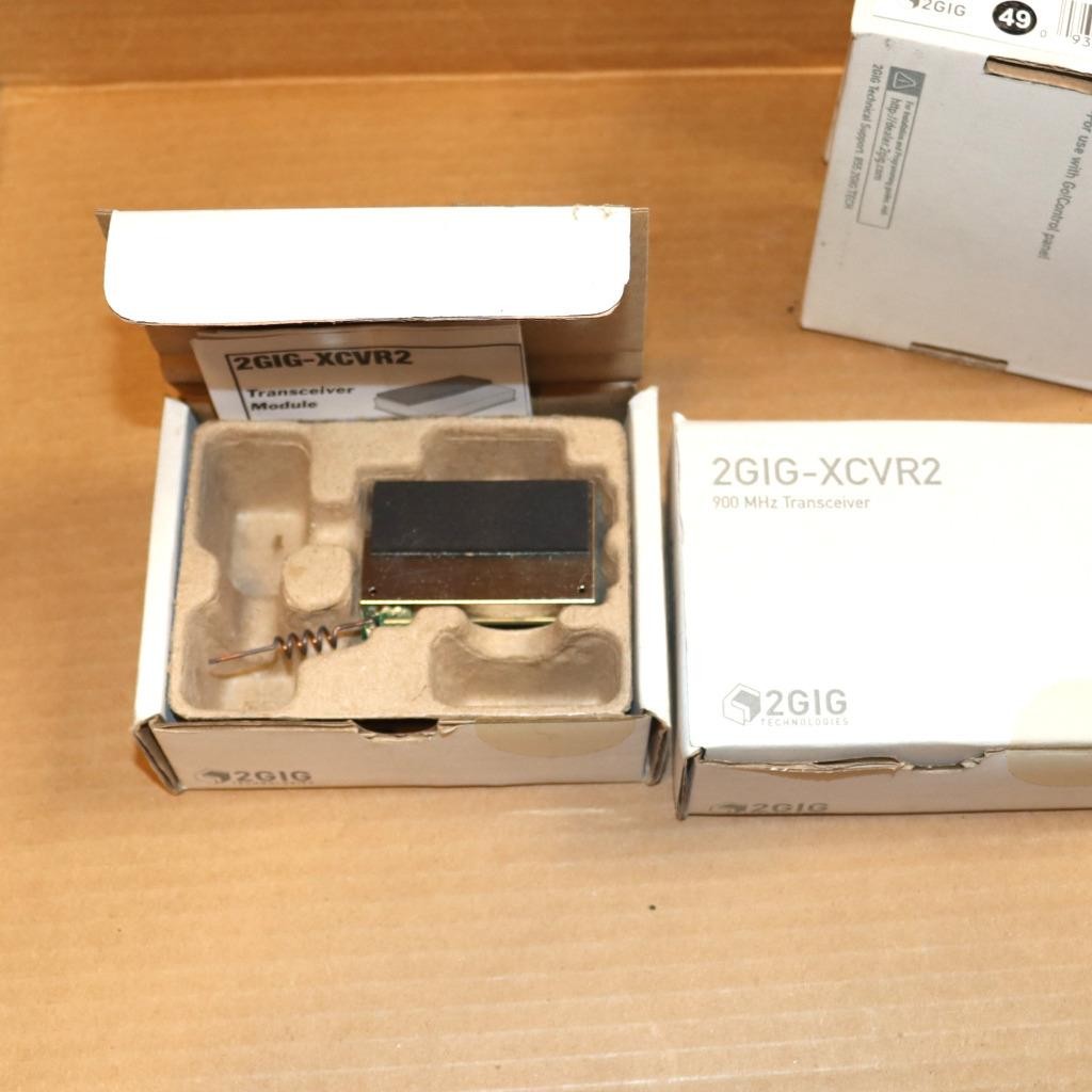 One 2GIG-XCVR2-345 2GIG 900 MHz Transceiver