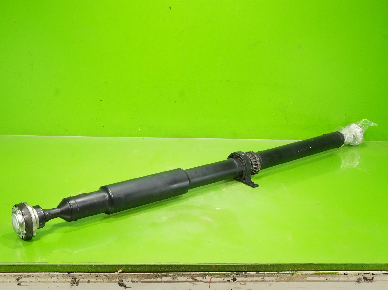 13-15 Jaguar XF XFR OEM supercharged driveshaft prop propeller shaft AT auto RWD