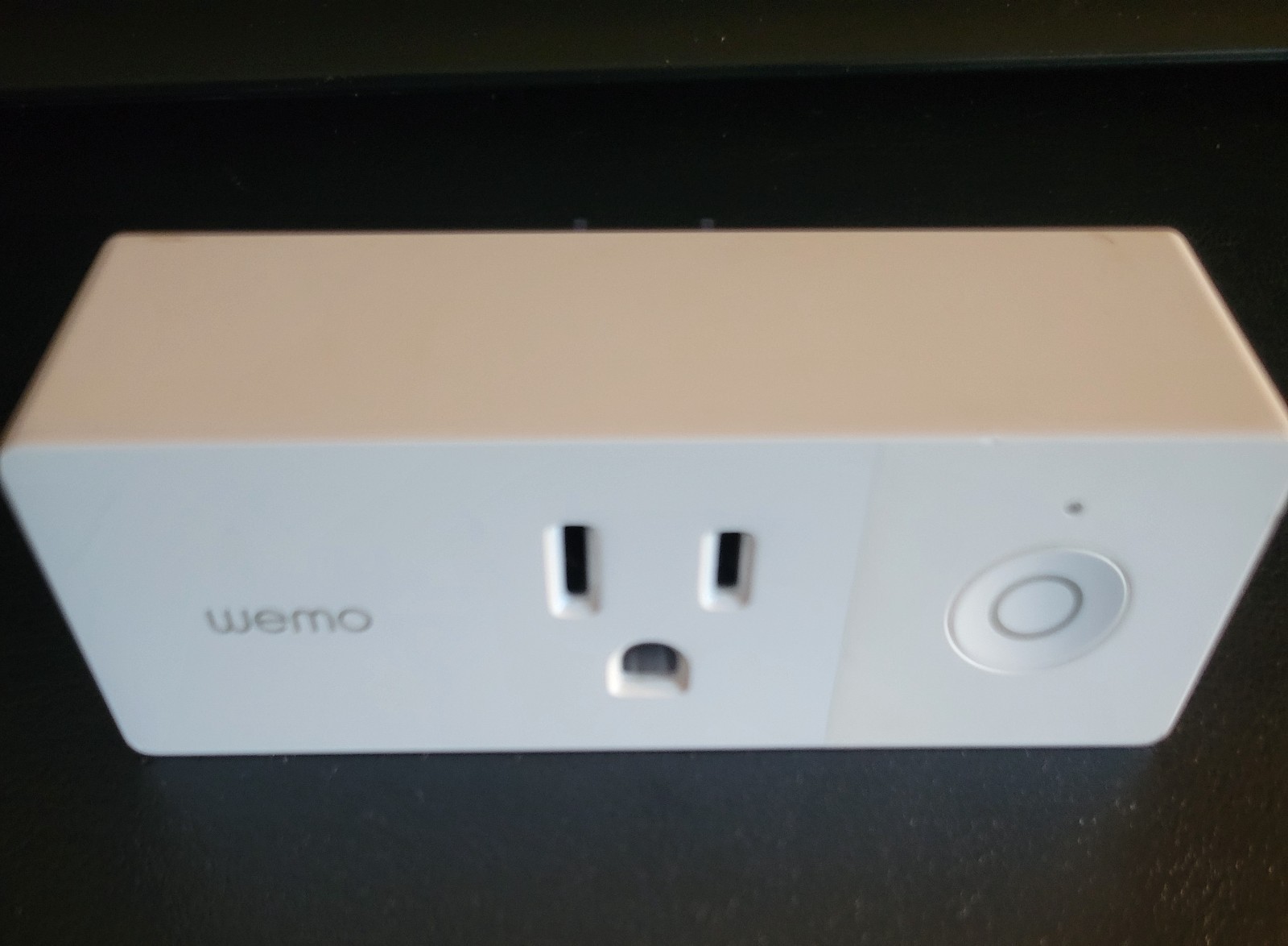 WEMO  WiFi Smart Plug - Model  F7C063