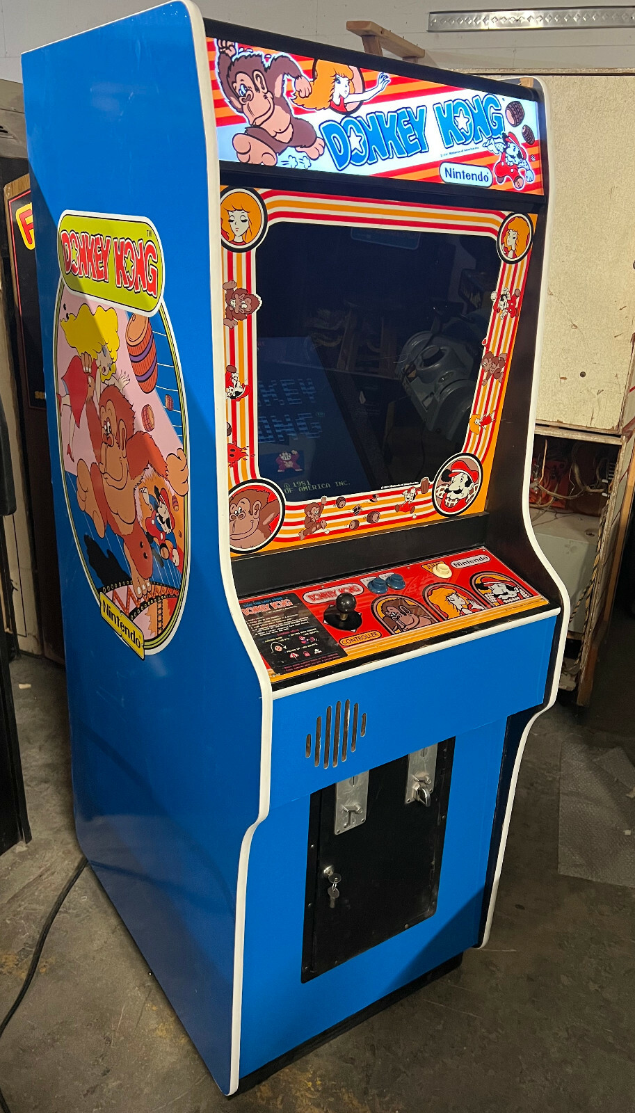 DONKEY KONG ARCADE MACHINE by NINTENDO 1981 (Excellent) *RARE*