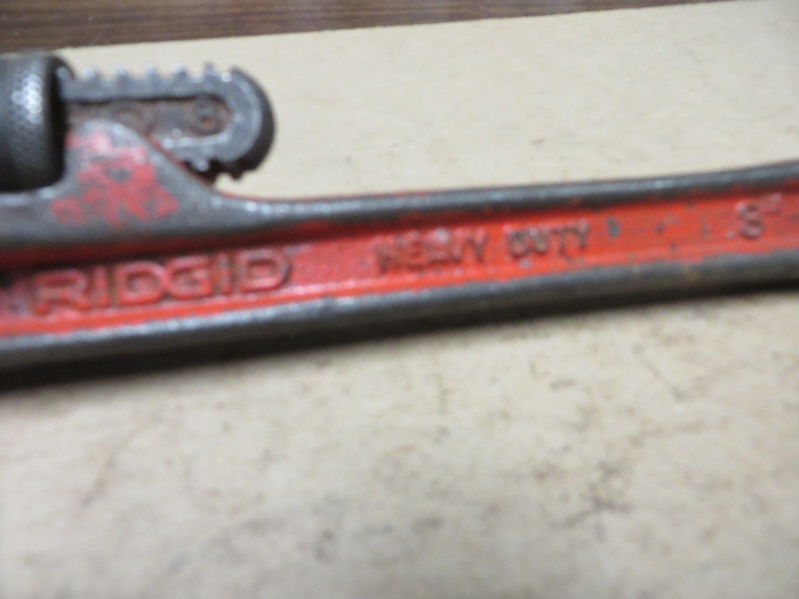 RIGID 8" ADJUSTABLE PIPE WRENCH