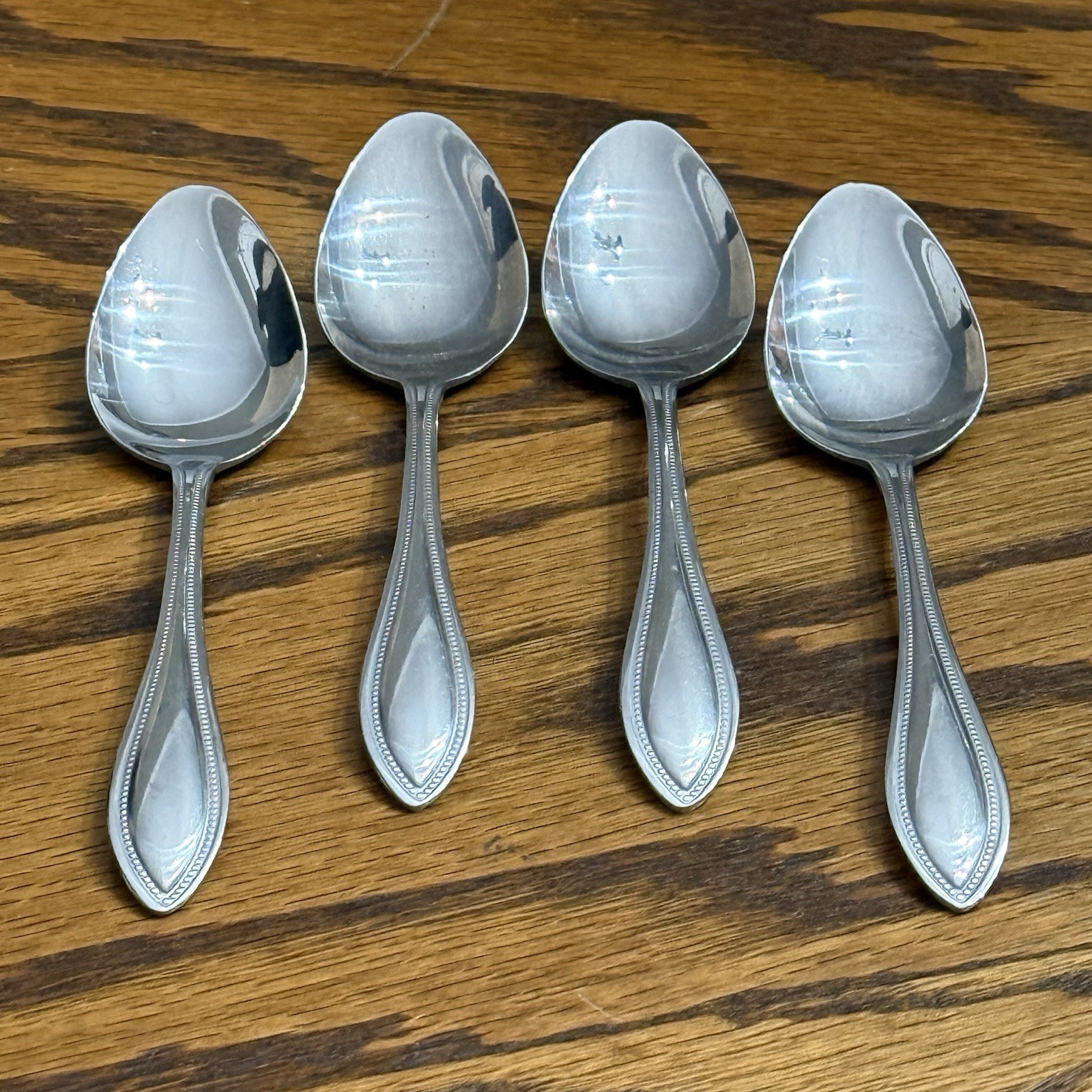 Pfaltzgraff American Bead 4 Teaspoons Stainless Flatware 6 1/4”