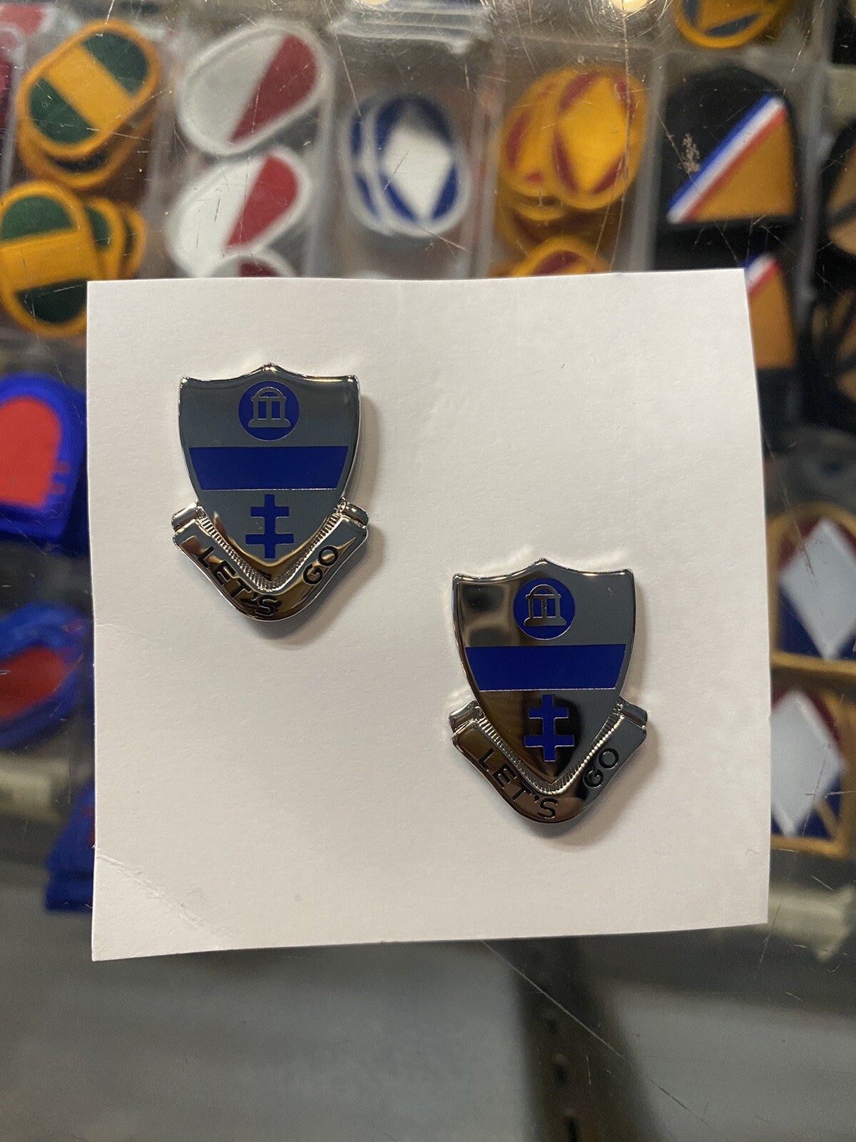 325th Airborne Infantry Regiment, Crest