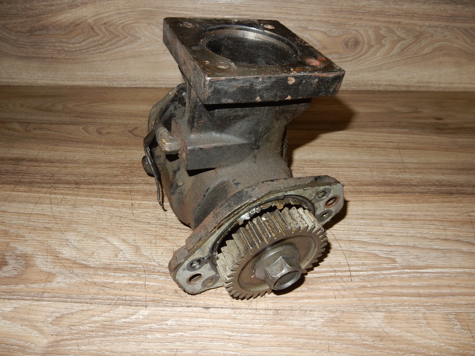 Air Compressor N14 CUMMINS ISX (911906011) OEM  (NO HEAD/TOP!!!)