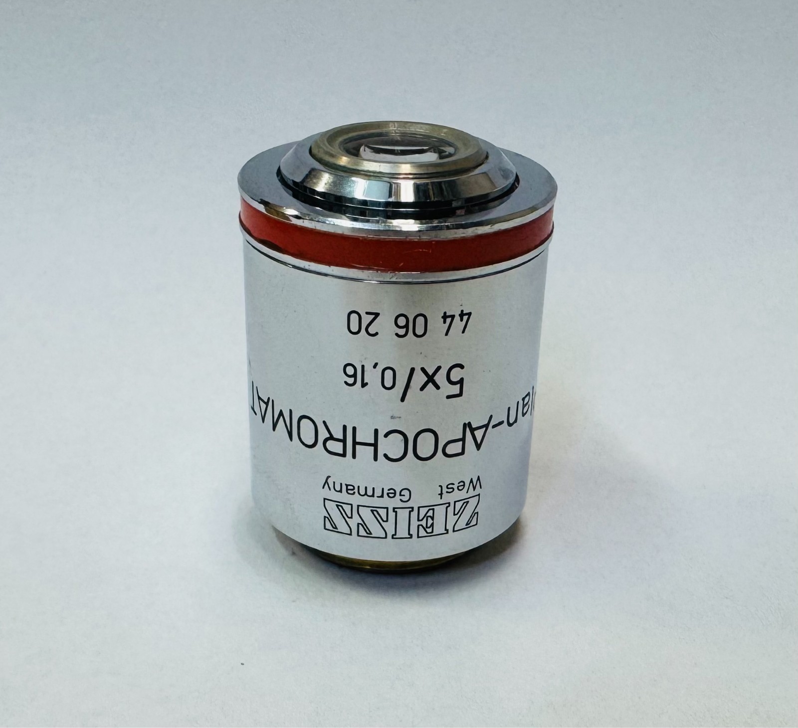 ZEISS Plan Apo 4X/0.16 Apochromat Microscope Objective Lens Infinity RMS 440620