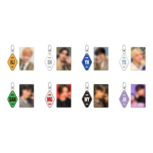 ATEEZ POP-UP 8ROOM OFFICIAL MD GOODS 8ROOM KEYRING KEY RING + PHOTOCARD SEALED