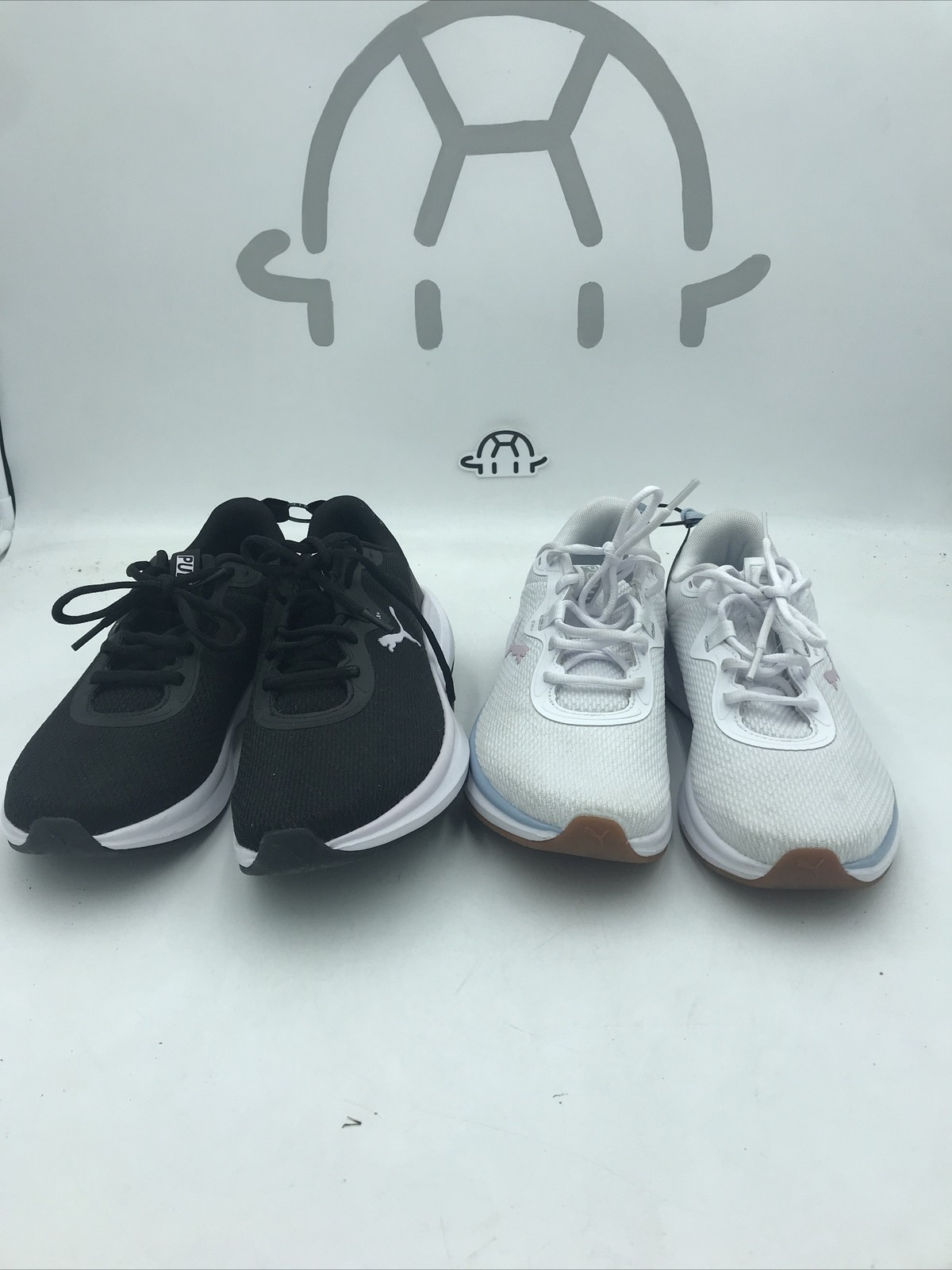PUMA Skyrocket Womens Sneakers Lace Up Athletic Shoes SoftFoam Cushioned