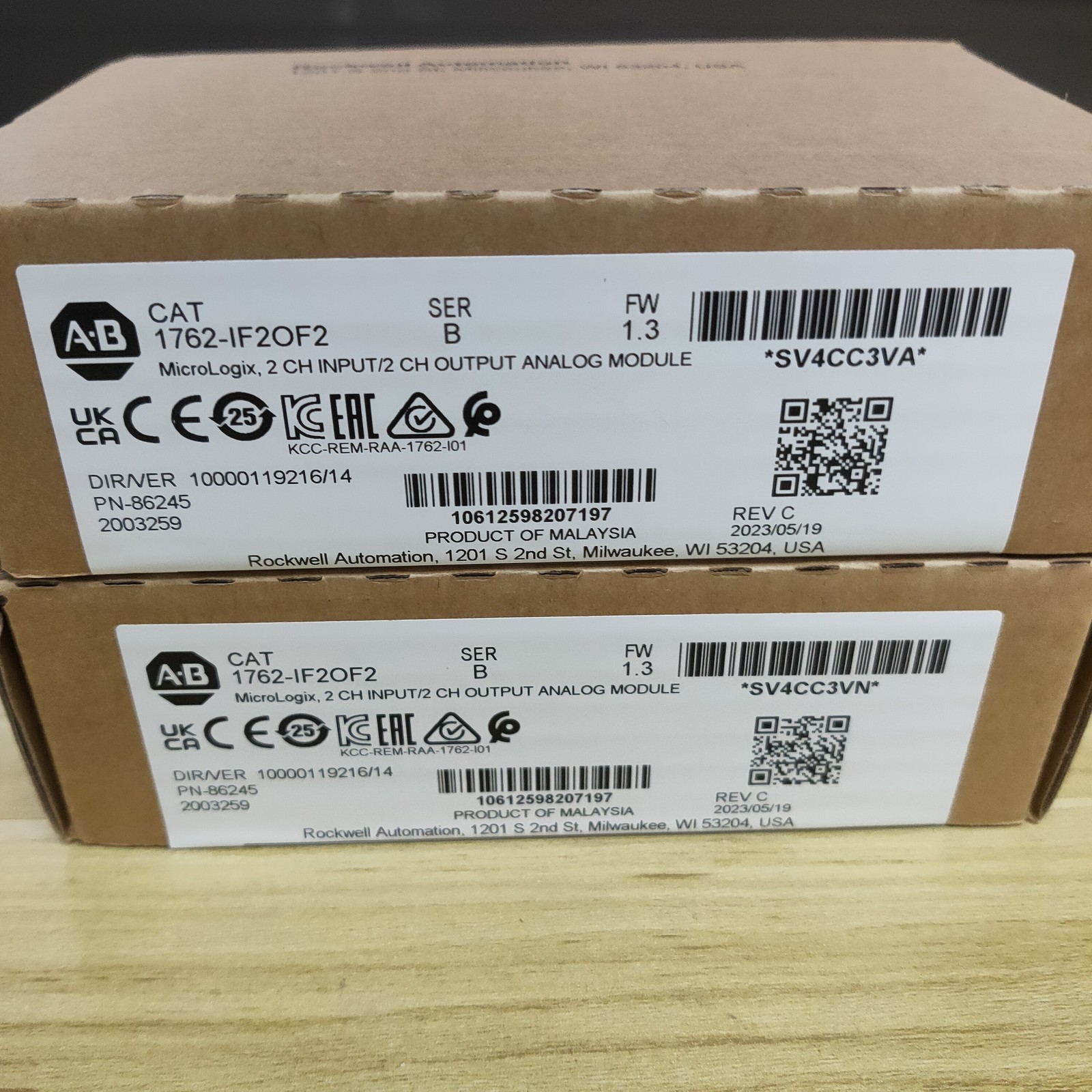 Allen-Bradley 1762-IF2OF2 MicroLogix 1200 I/O Module New Sealed