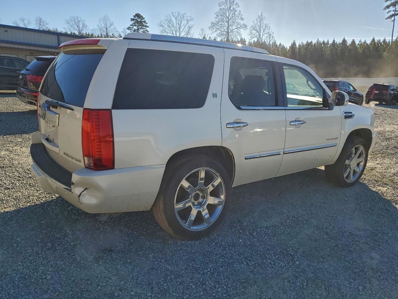 Fuse Box Engine Fits 10-14 ESCALADE 4960965