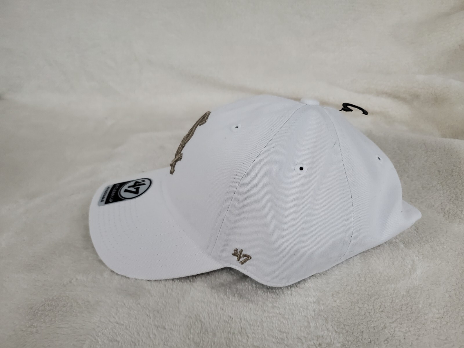 MLB CHICAGO WHITE SOX '47 CLEAN UP STRAPBACK MENS HAT WHITE KHAKI BALL NEW