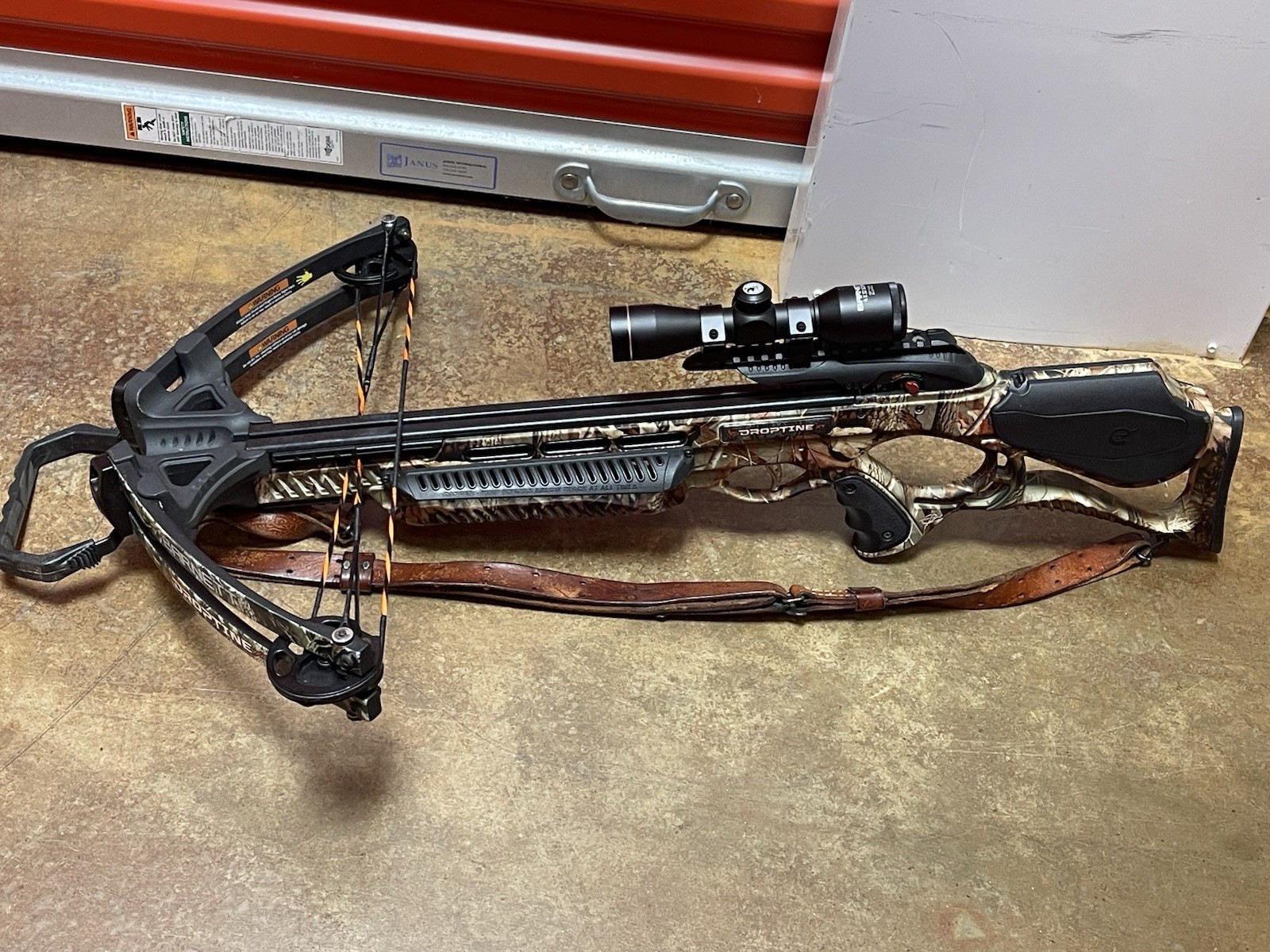 Barnett Droptine XT crossbow