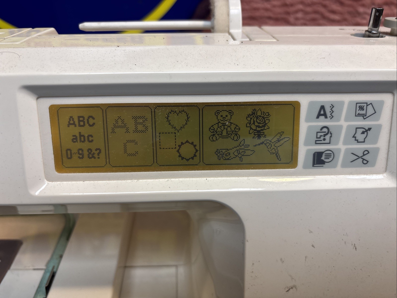 Bernina Bernette Deco 600 embroidery machine. Tested Working
