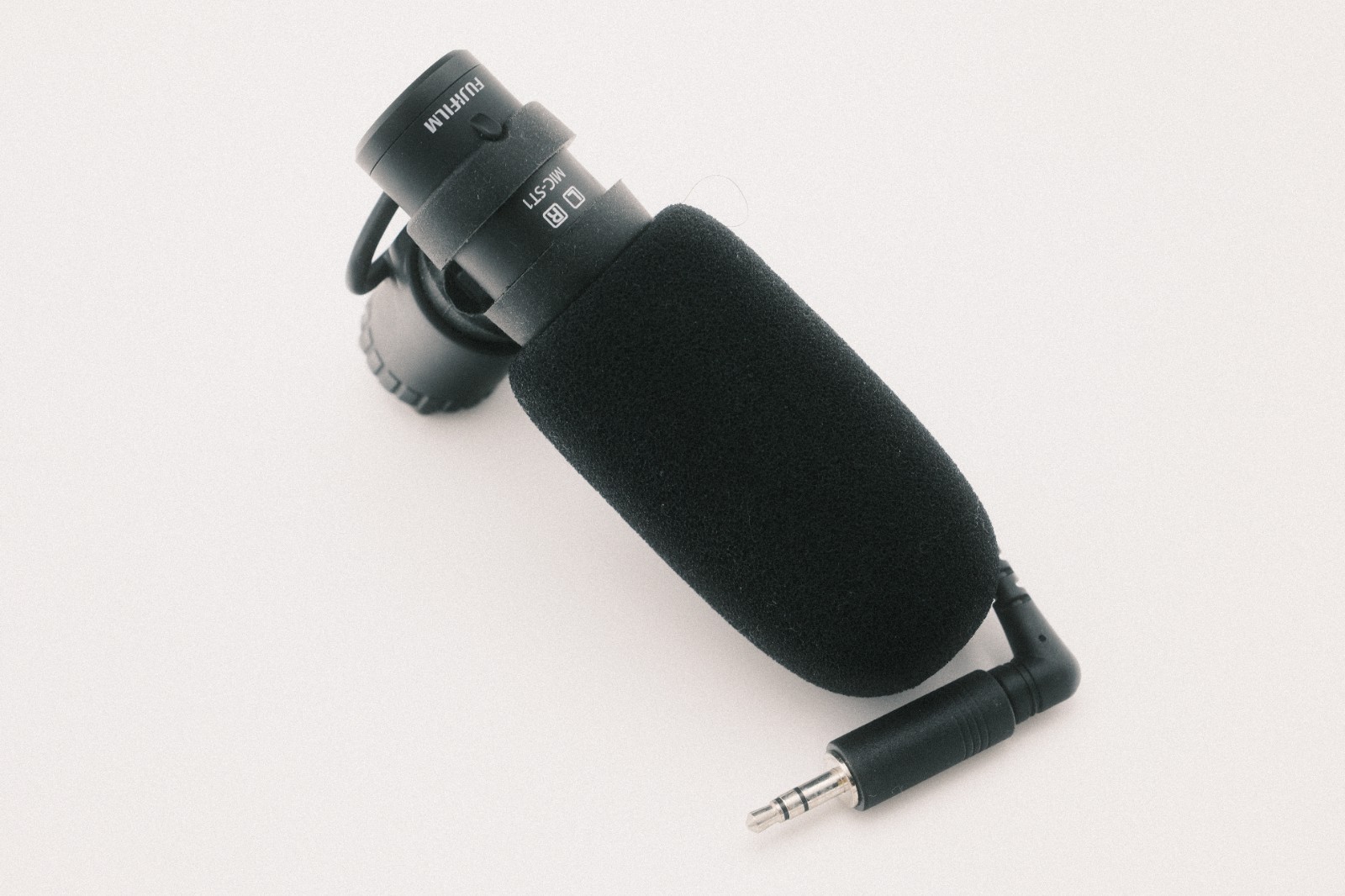 Fujifilm MIC-ST1 Stereo Microphone with Shoes Adapter 2.5mm to 3.5mm mirrorless