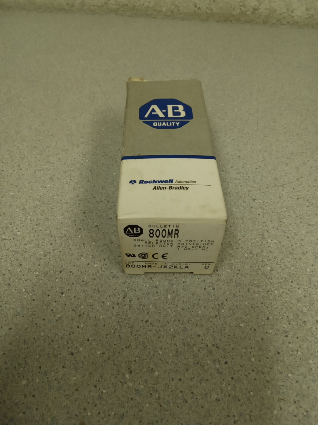 Allen-Bradley 800MR-JX2KLA Small Round 3 Position Selector Maintained Switch...