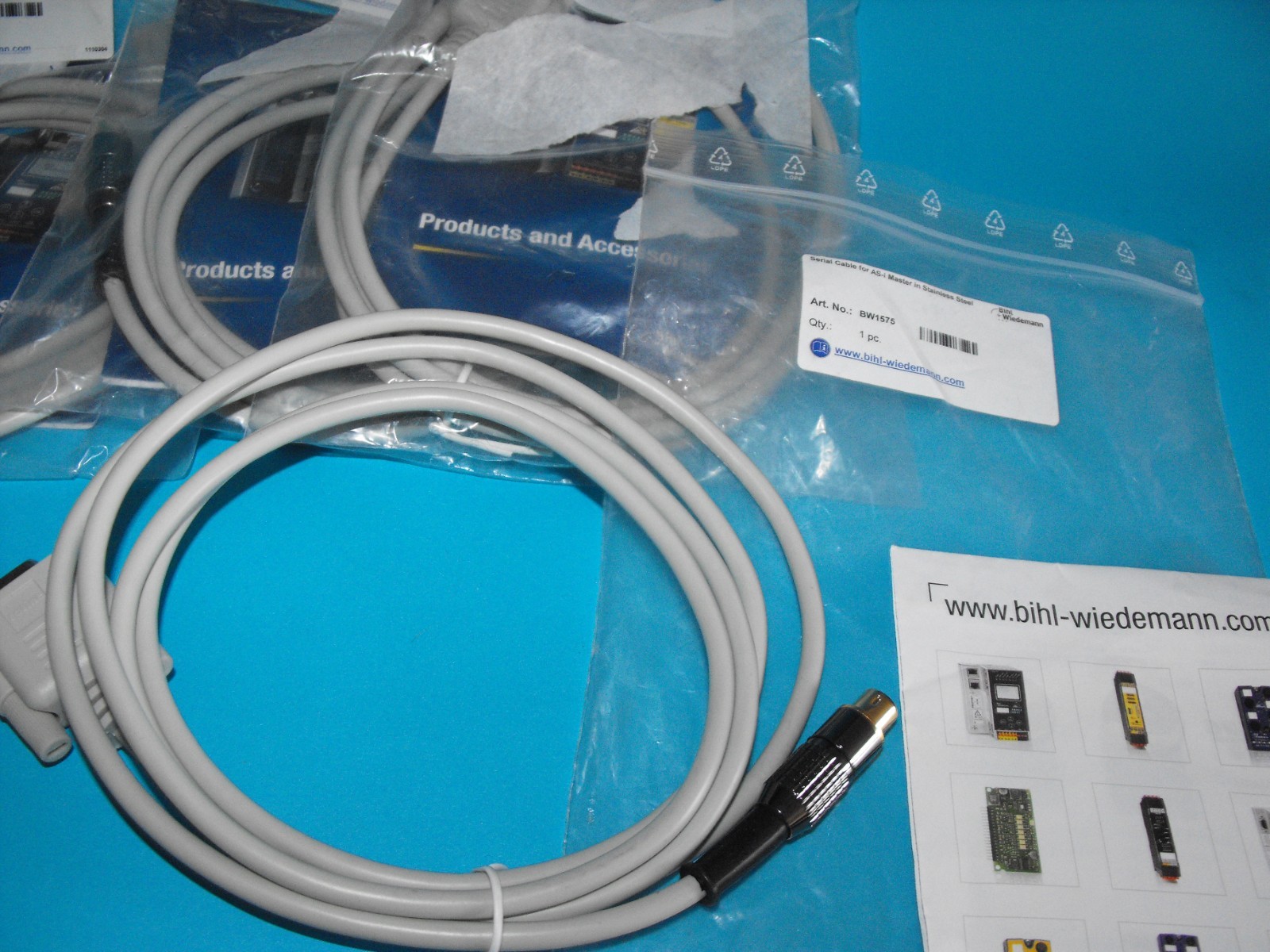 Bihl-Wiedemann BW1575.SERIAL CABLE,D-SUB DATA CABLE 9-PIN,MINI-DIN PLUG 6PIN.NEW