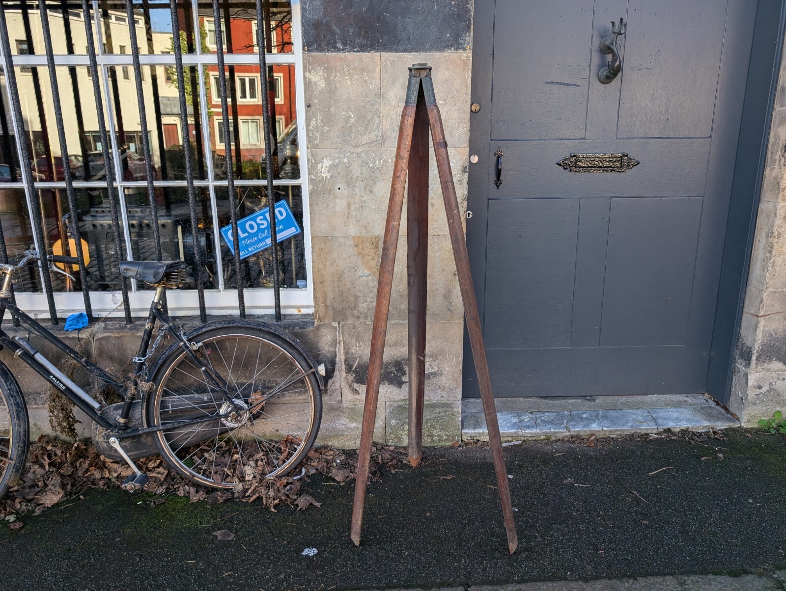 Antique Wooden Tripod for Surveying Instrument / Heliograph / Lamp stand