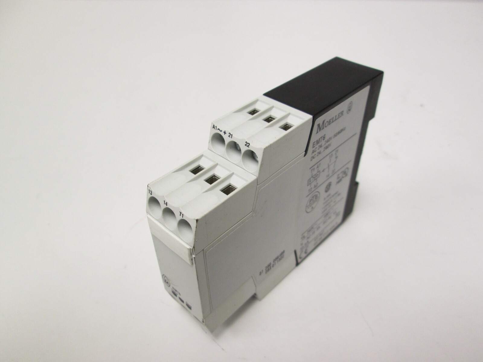 Moeller EMT6 Thermistor Machine Protection Relay 24-240VAC/DC