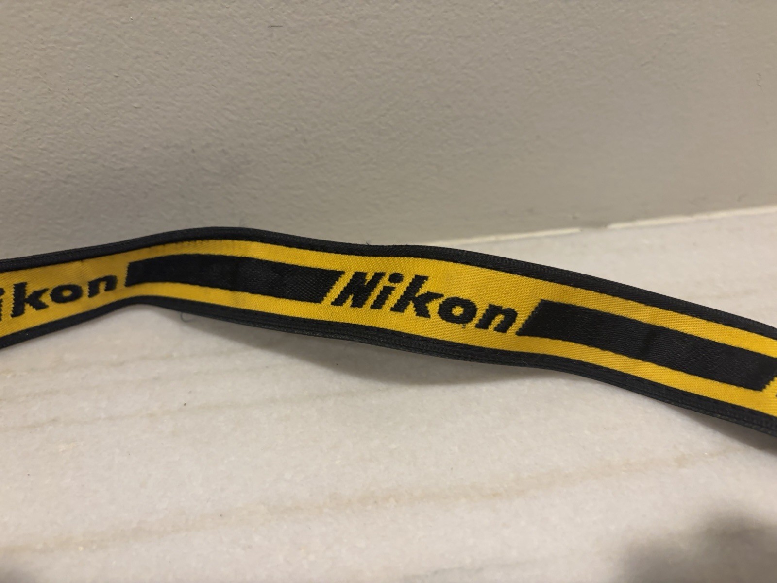 Genuine NIKON CAMERA NECK STRAP ( Vintage version ) Great Condition