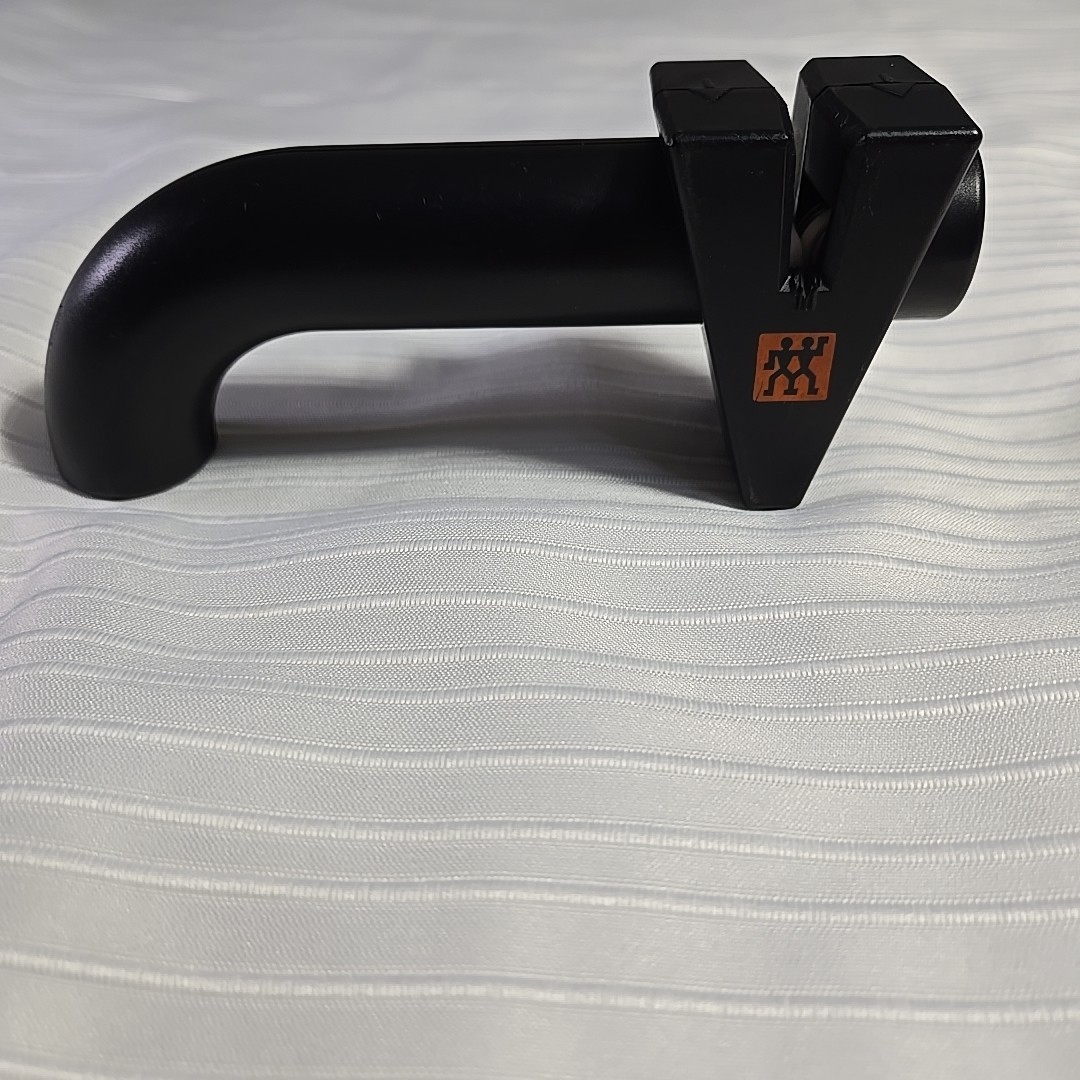 Zwilling JA Henckels Knife Sharpener Countertop Black Busse Design Ulm Germany