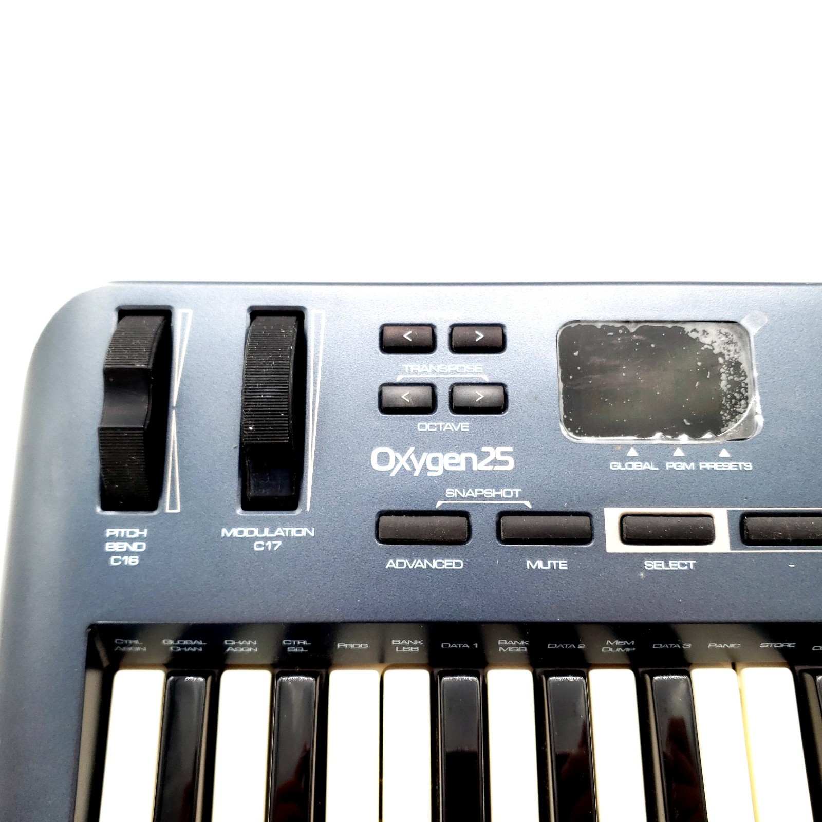 M-Audio Oxygen 25 Key 3rd Gen MIDI Controller Keyboard Complete