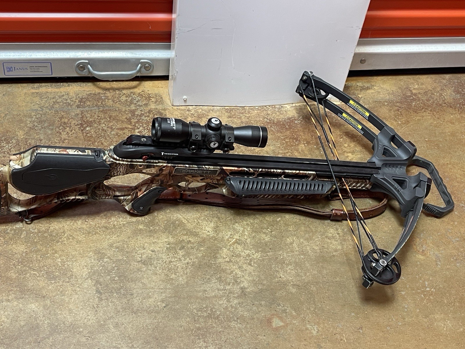 Barnett Droptine XT crossbow