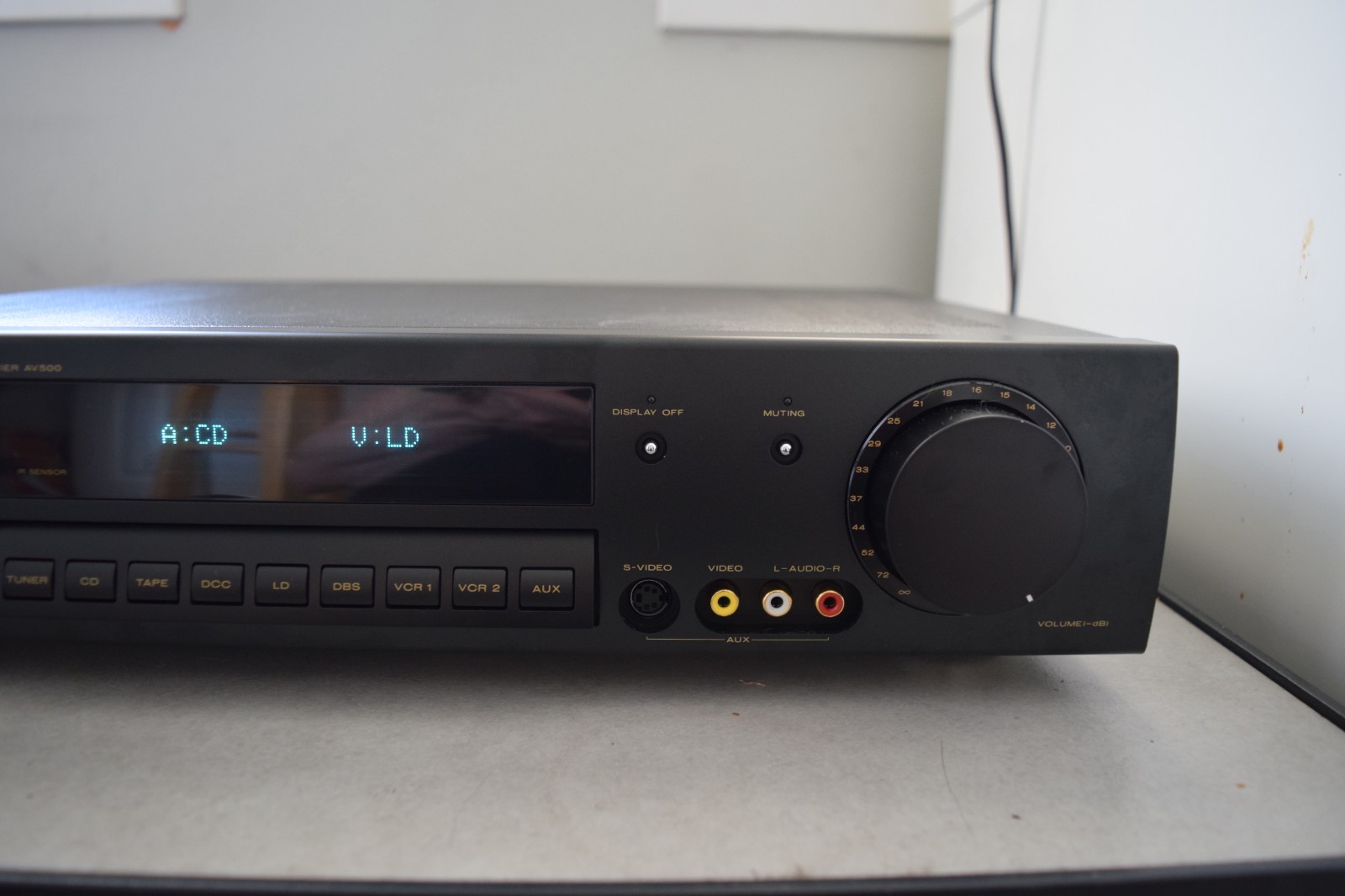 Marantz AV Dolby Pro-Logic Surround Pre-Amplifier AV500 - Mint