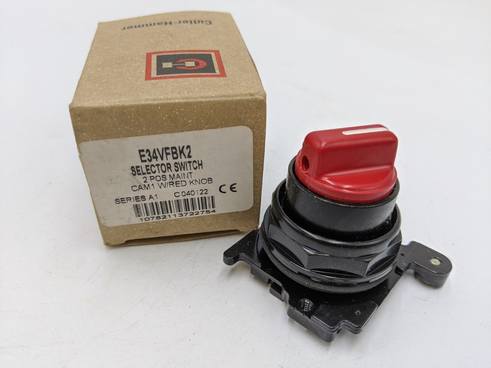 Cutler-Hammer E34VFBK2 1NO-1NC 2-Position Corrosion Resistant Selector Switch